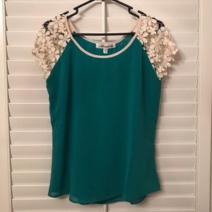 Francesca’s Green Crochet Sleeve Blouse